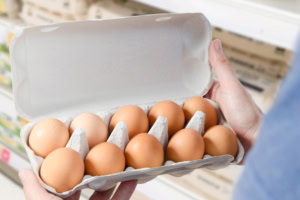 Eggs Unlimited featured in Axios article on rising egg prices due to avian flu impact, showcasing commitment to quality and supply amidst industry challenges.